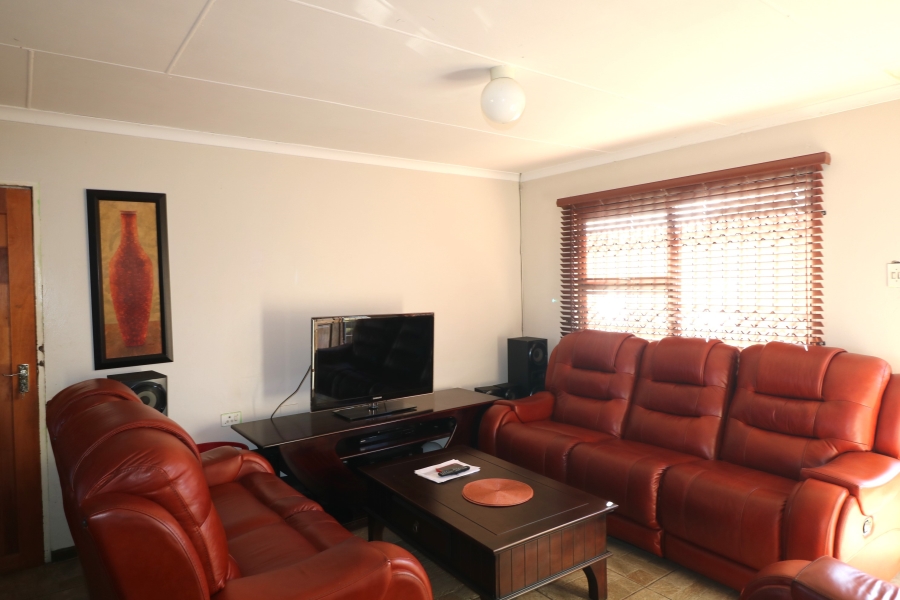 3 Bedroom Property for Sale in Sunnyridge Eastern Cape